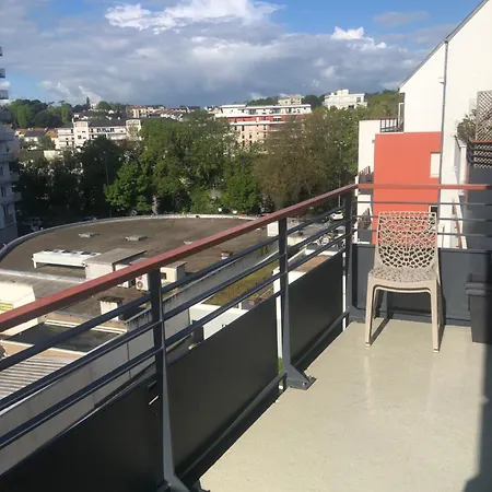 Petit Erdre - 2 Chambres- Gd Appt Ensoleille- Acces Pmr 公寓 南特