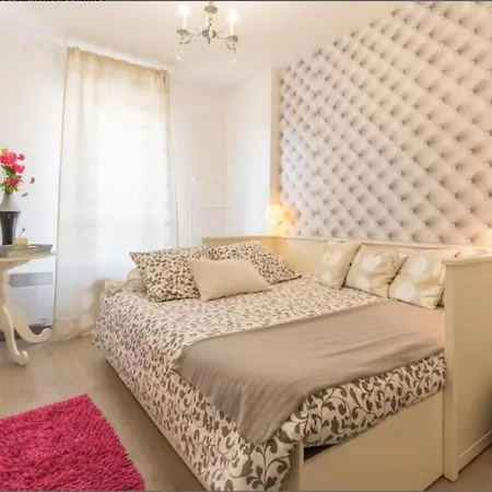 Petit Erdre - 2 Chambres- Gd Appt Ensoleille- Acces Pmr 아파트 *
