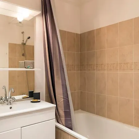 Petit Erdre - 2 Chambres- Gd Appt Ensoleille- Acces Pmr 아파트