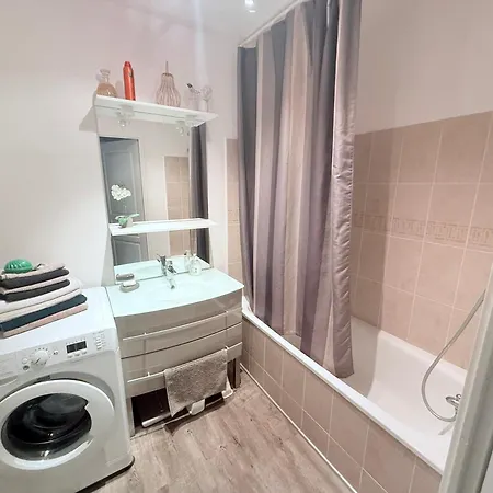 Petit Erdre - 2 Chambres- Gd Appt Ensoleille- Acces Pmr 公寓 南特