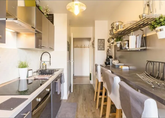 Petit Erdre - 2 Chambres- Gd Appt Ensoleille- Acces Pmr