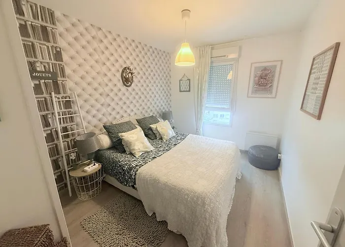 Petit Erdre - 2 Chambres- Gd Appt Ensoleille- Acces Pmr Apartmán