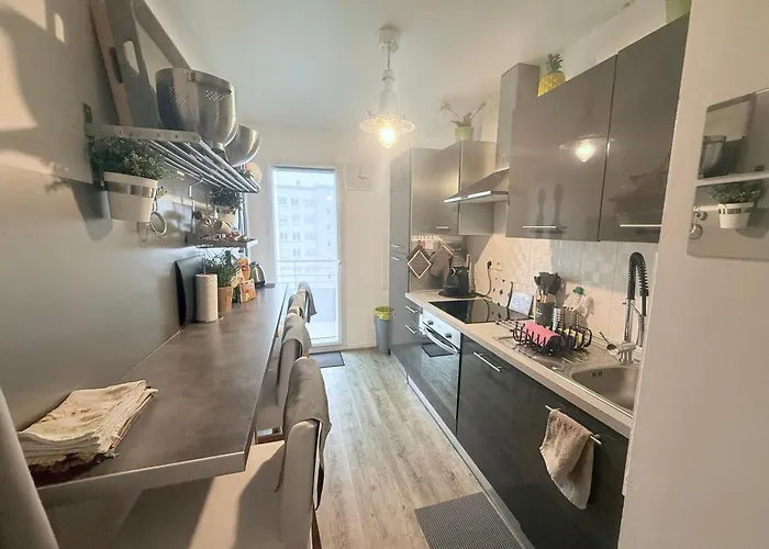 Petit Erdre - 2 Chambres- Gd Appt Ensoleille- Acces Pmr Apartmán *